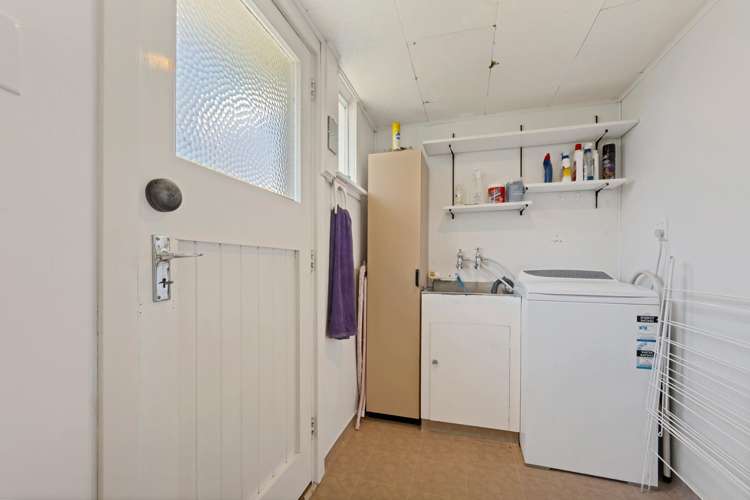 25 Derrett Place Saint Martins_19