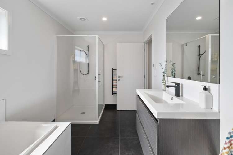 6 Waimarama Court Roslyn_21