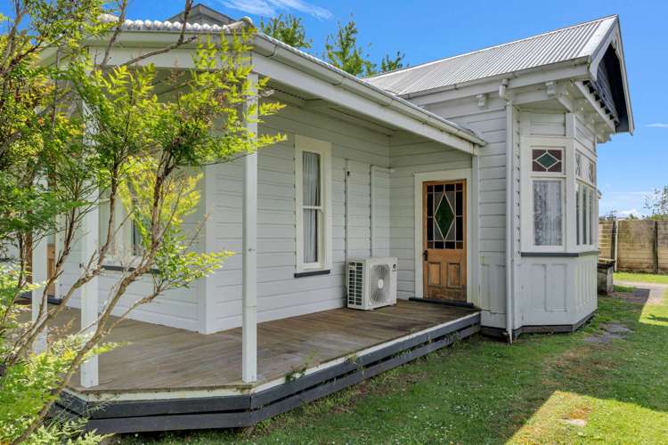 14 Uawa Parade Tolaga Bay_25