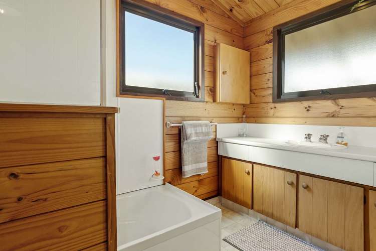 52 Strathmore Street Matua_10