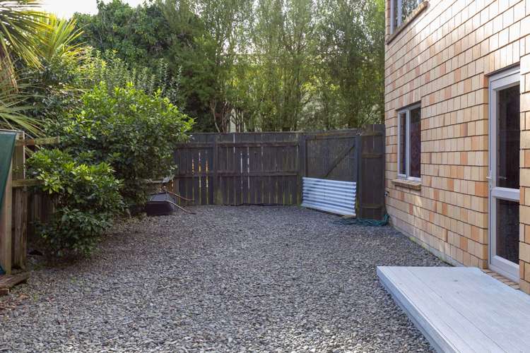 1/32 Motutahae Street Taupo_13