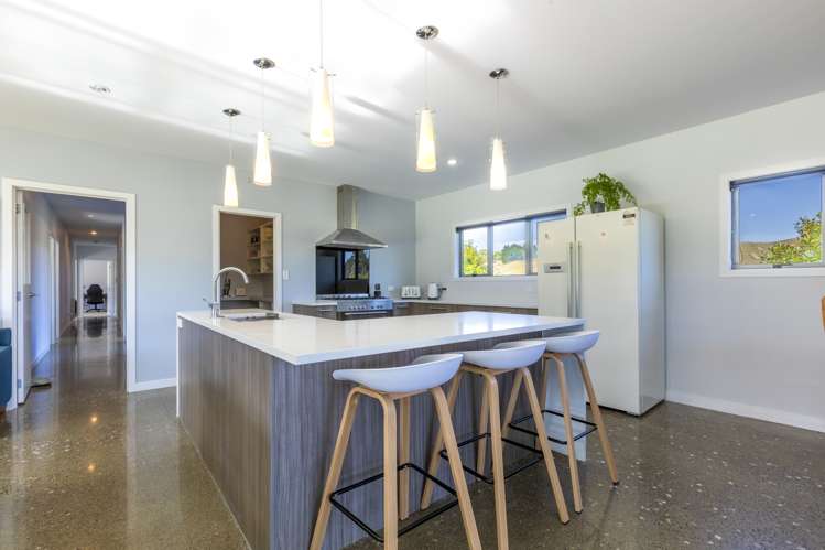 742g River Road Otane_10