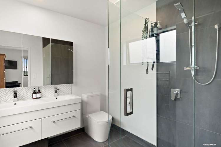 10 Knoll Rise Pukekohe_15