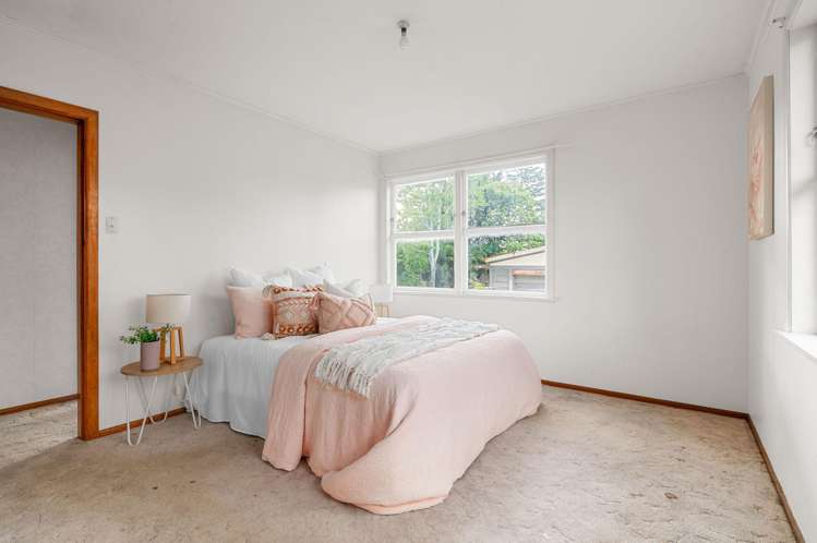 38 Forth Crescent Glenview_12