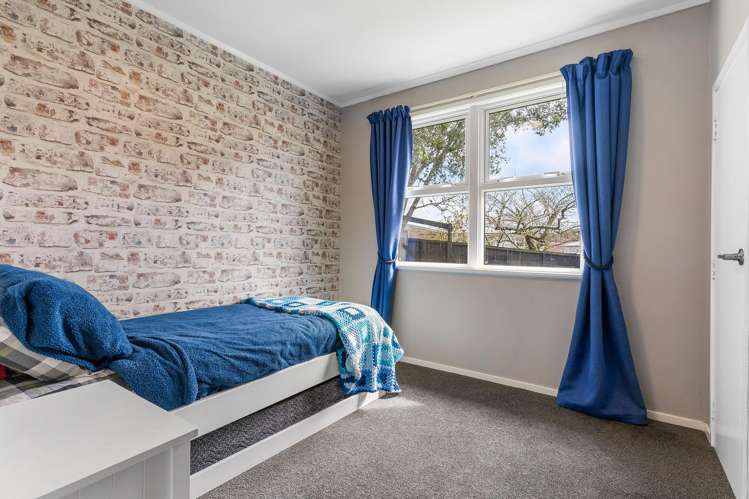 34 Mcphail Street Birkdale_12