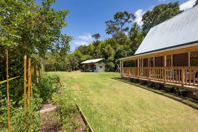 1 Sandys Parade Laingholm_14