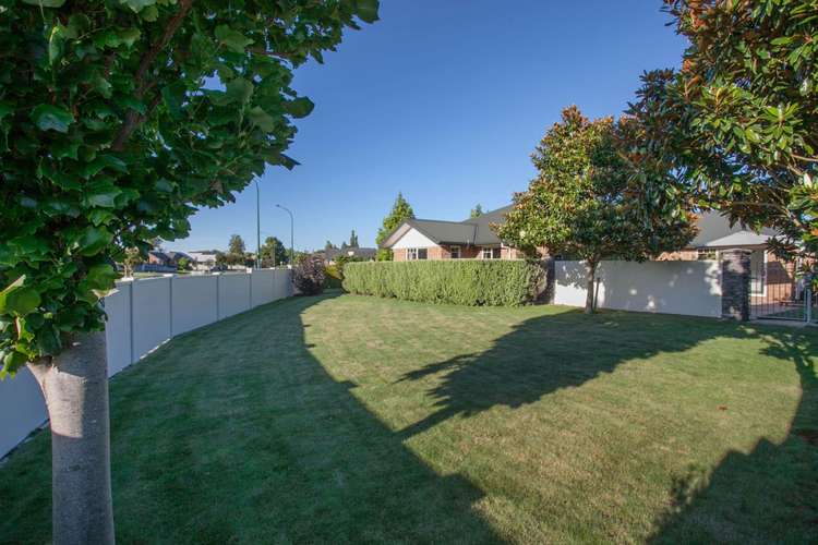 2 Tulip Drive Cambridge_19