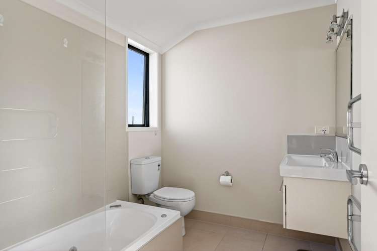 45 Sterling Park Lytton West_16