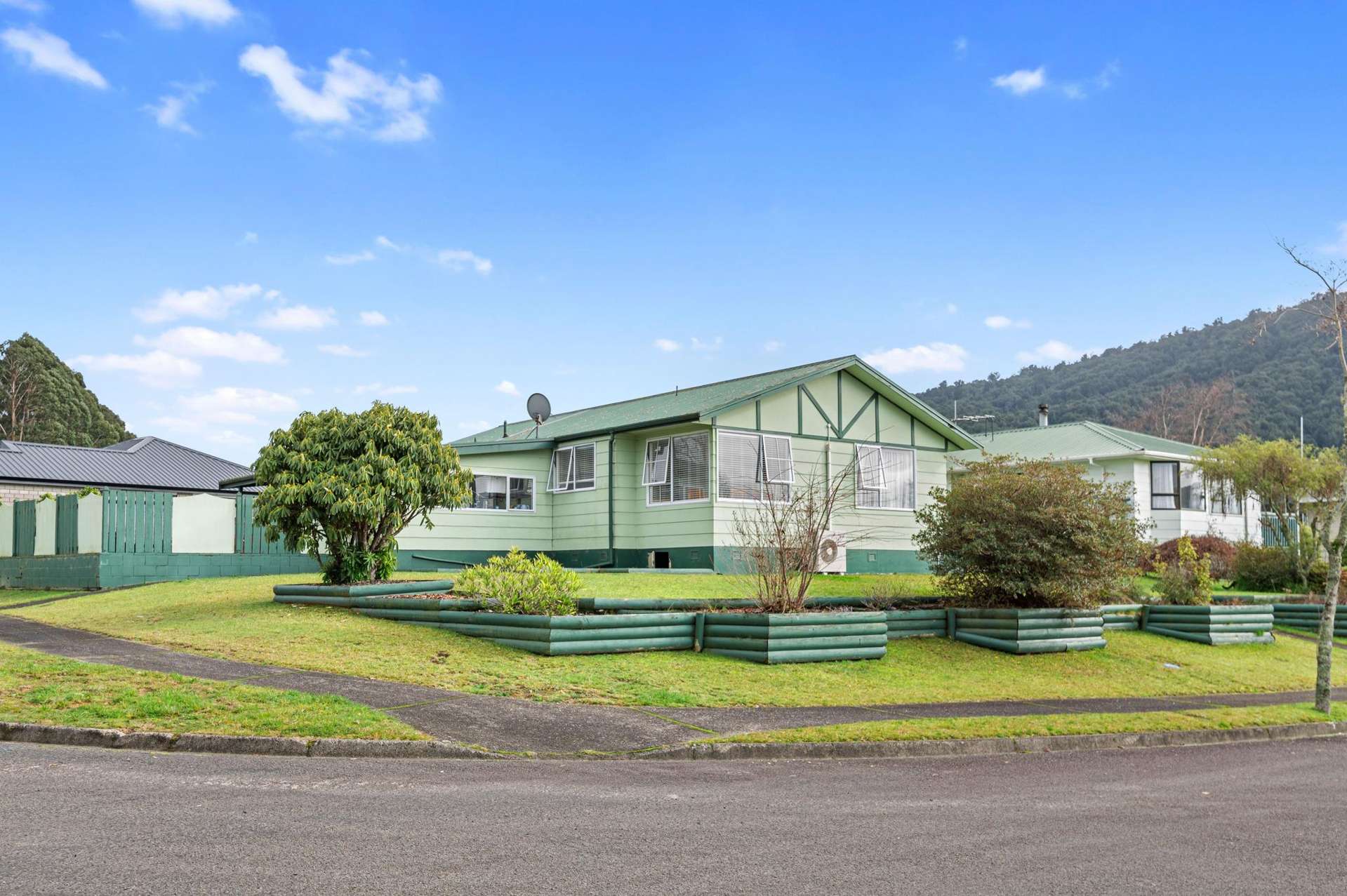 15 Diamond Street Pukehangi_0