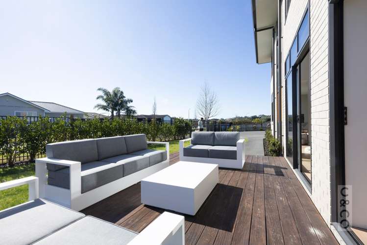 2 Pitoitoi Drive Riverhead_26