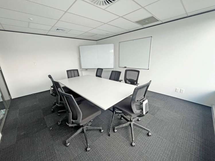 Level 1/8 Gloucester Park Road Onehunga_5