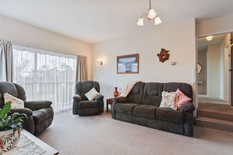 2/23 Lake Terrace Road Burwood_1