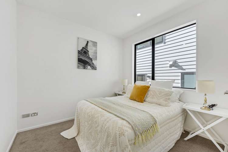 16 Glann Lane Flat Bush_29