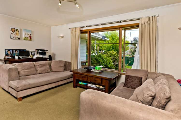 18 Ward Crescent Te Atatu Peninsula_23