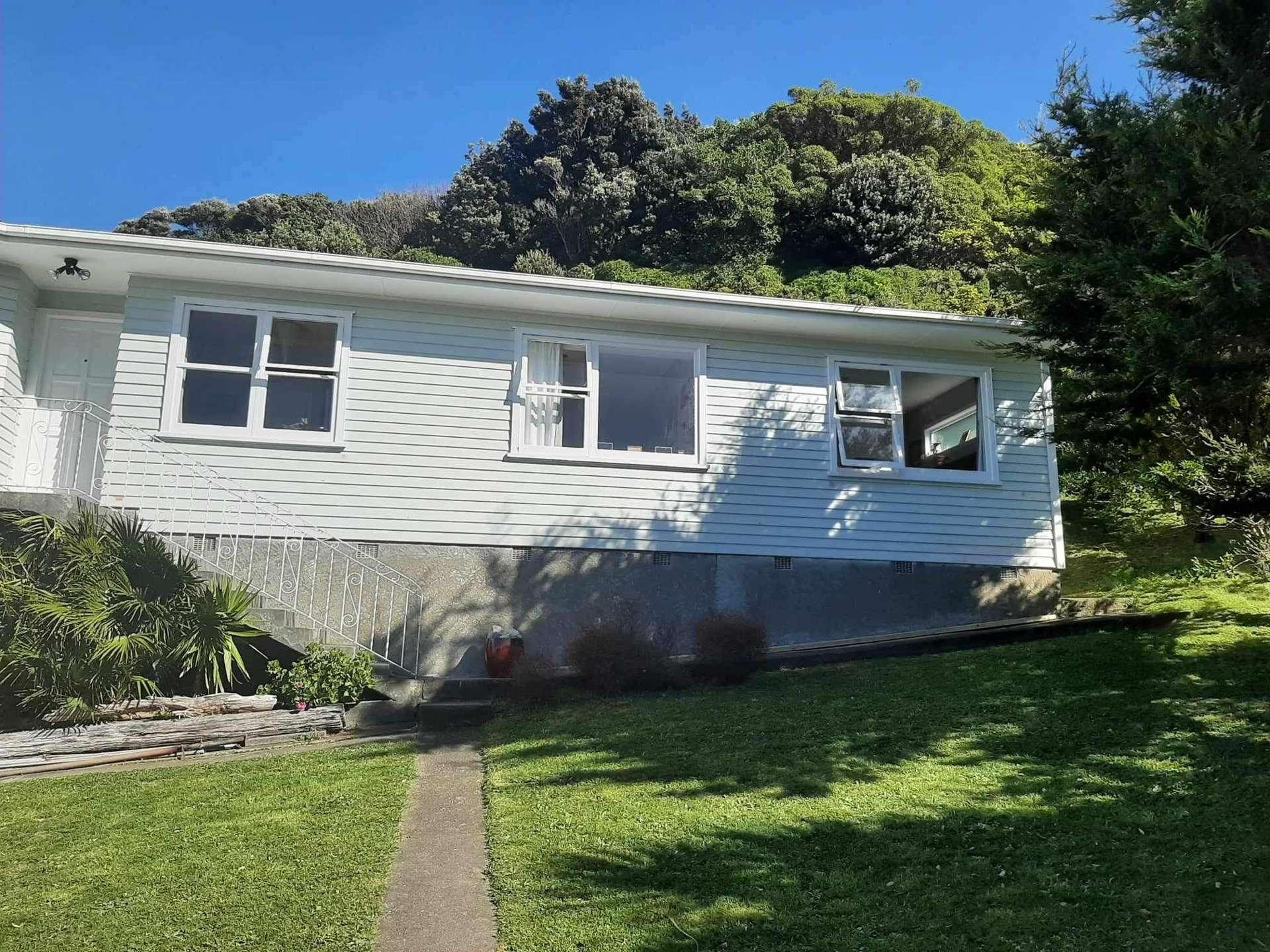 97 Akaroa Drive Maupuia_0