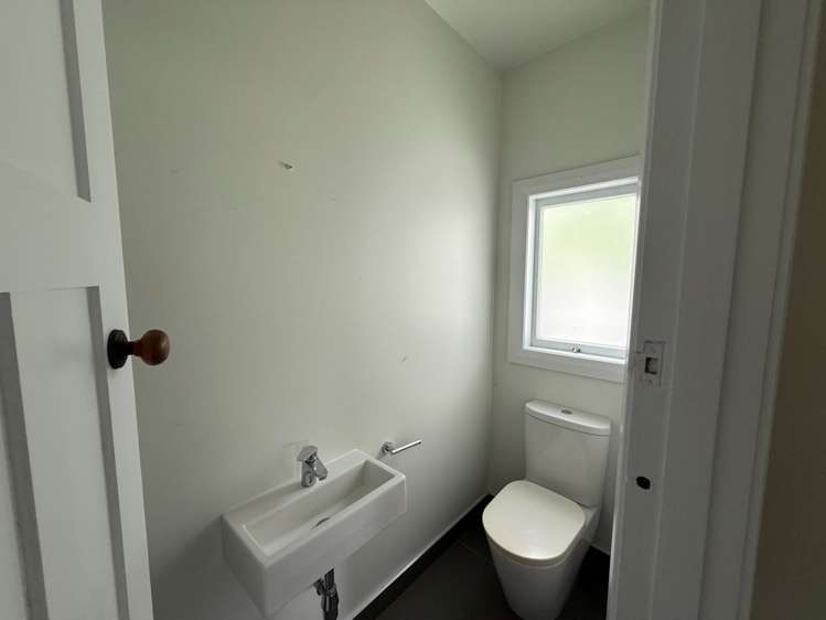 20F Roseberry Avenue Birkenhead_7