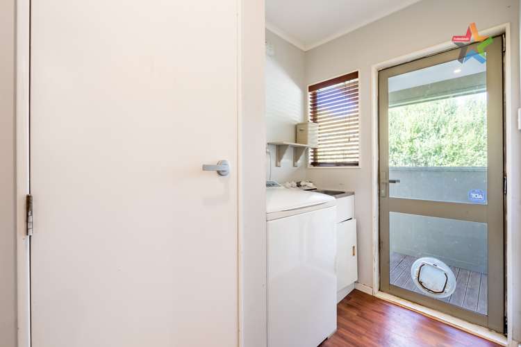 2/32 Hair Street Wainuiomata_14