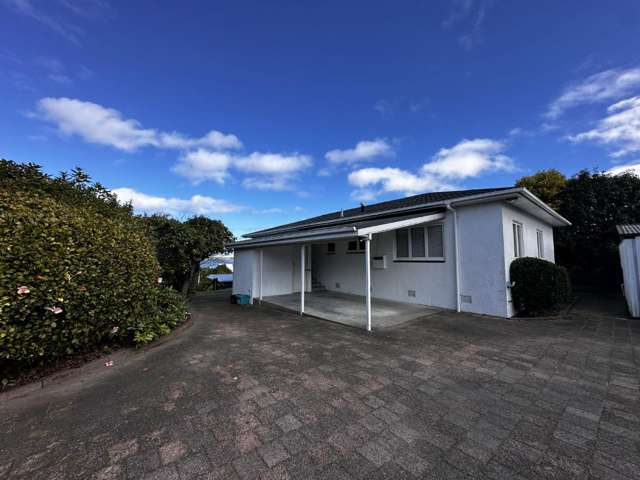 Desirable Location - Waipahihi School Zone - Available Long Term