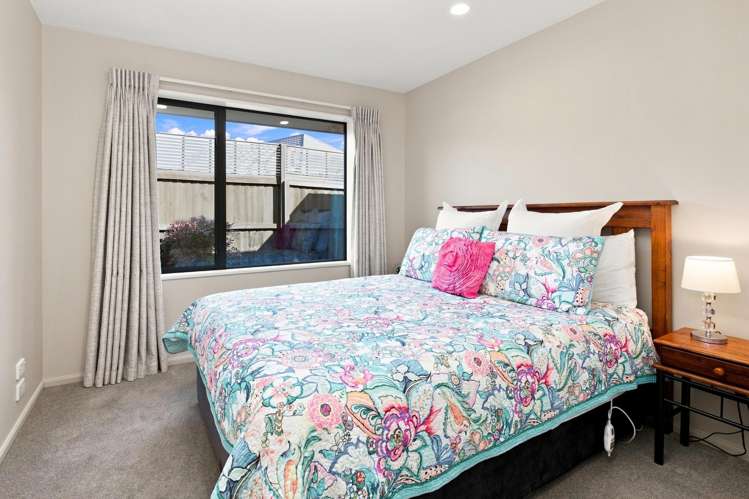 8 Gwen Place Redwood_14