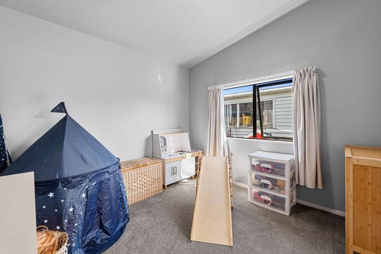 2/18 George Street Papakura_15