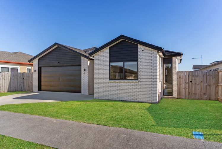 6 Castlepoint Avenue Takanini_0