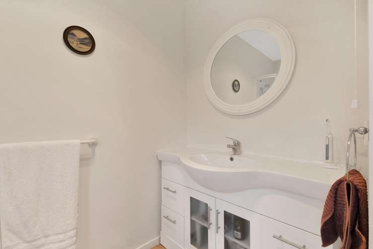 48 Lyndon Street Waiau_11