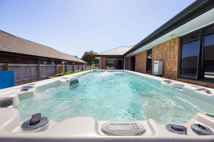 3 Sarah Court Rototuna North_17