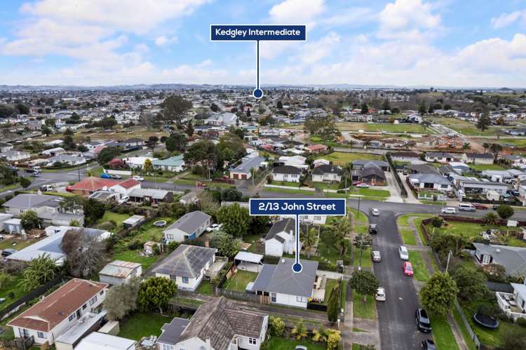 2/13 John Street Mangere East_13