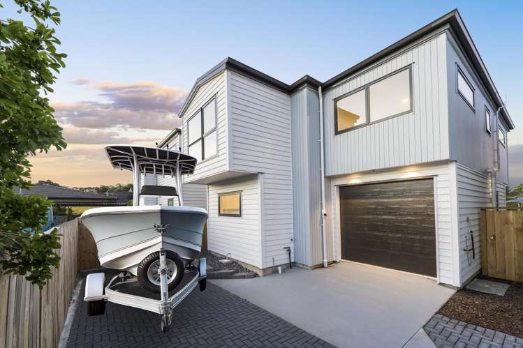 26b Universal Drive Henderson_20