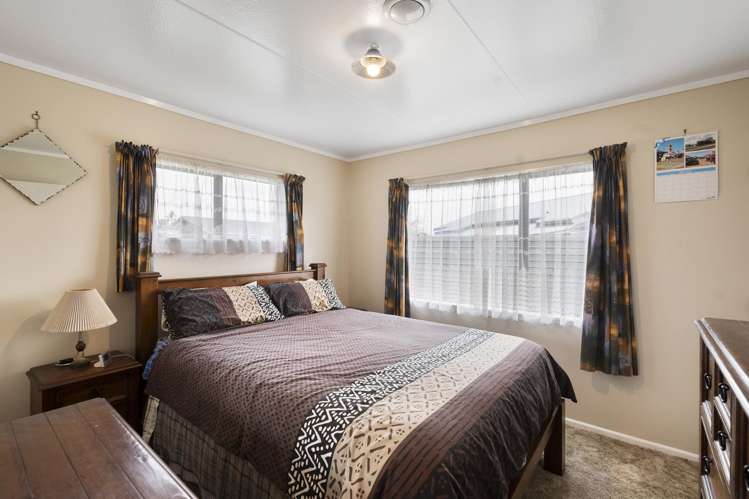21 Railway Road_4