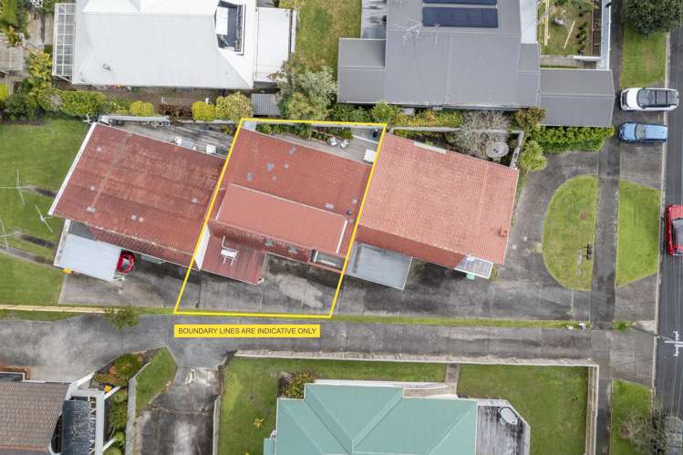 2/19 Seaview Avenue Northcote_24