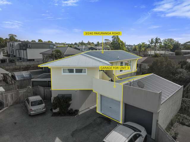 OVERSEAS VENDOR + VACANT = DEAL OF THE YEAR!