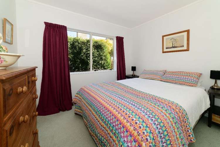 54 Huia Street Waikanae_11