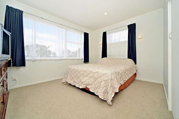 8 Valencia Place Manurewa_9