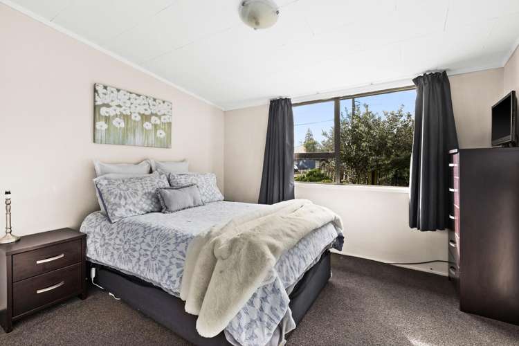 202 Caroline Place Mayfair_5
