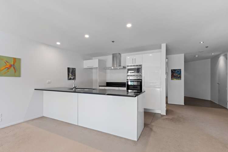 202/6 Durham Street (Kingsview Apartments) Tauranga Central_6