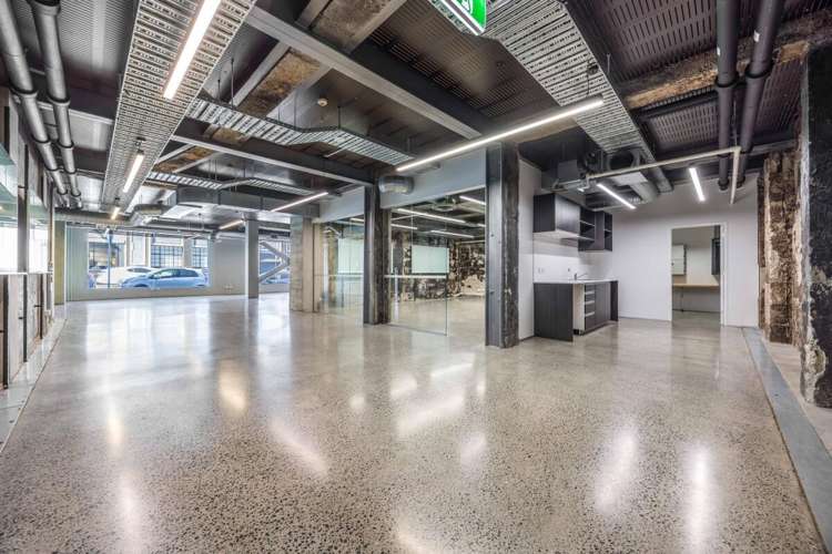 317 New North Road Kingsland_16