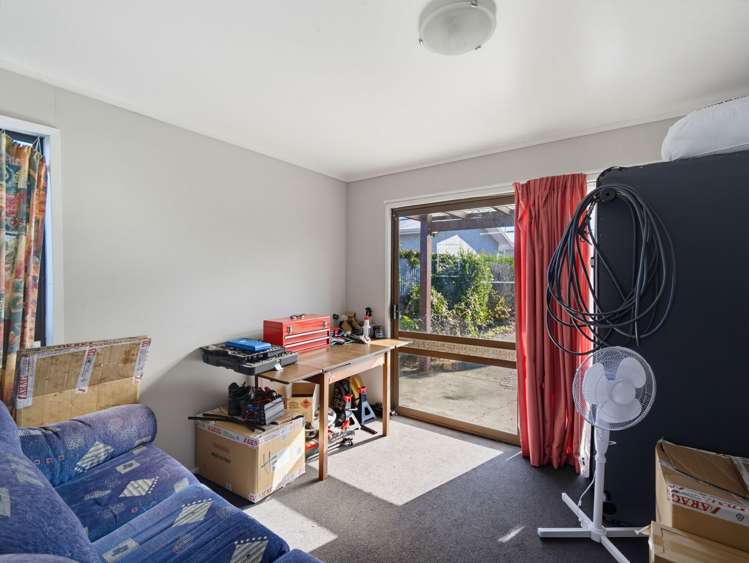2/1101 Cunningham Crescent Mayfair_7