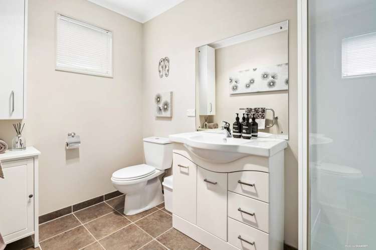 5 Clea View Gulf Harbour_9