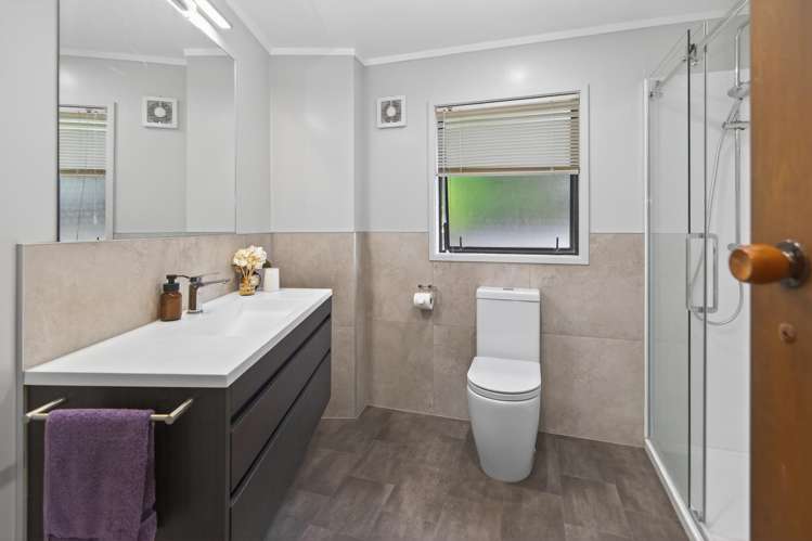 1/37 John Gill Road Cockle Bay_12