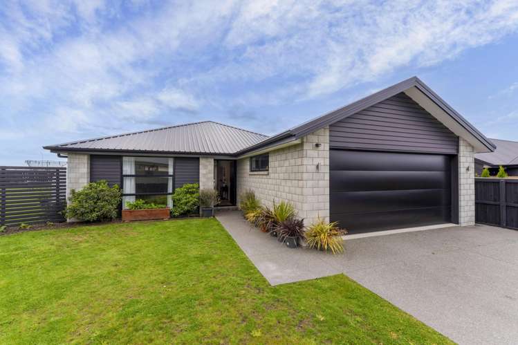 21 Angus Place Rangiora_1