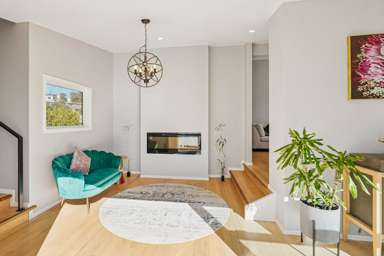15 Blacks Road_4