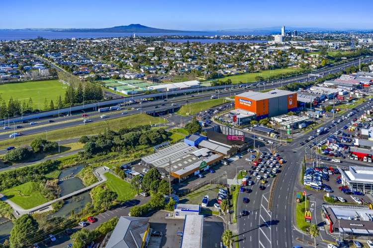 139 Wairau Road Wairau Valley_19