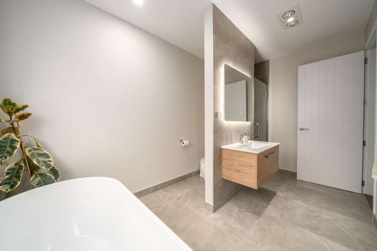 18 Hattersley Grove Churton Park_20