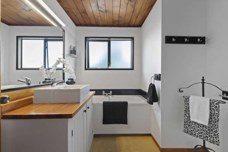 39 Beachlands Road Beachlands_13