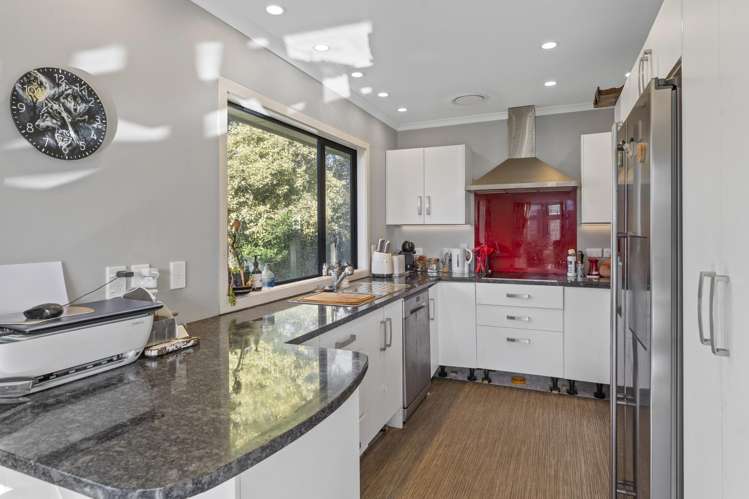 8 Arnold Grove Paraparaumu Beach_3