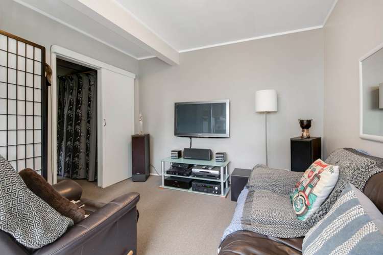 14 Brightside Road Stanmore Bay_17