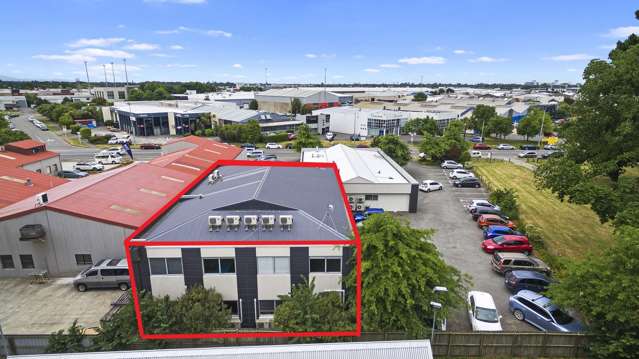 U2,  U3/21 Birmingham Drive Middleton_1