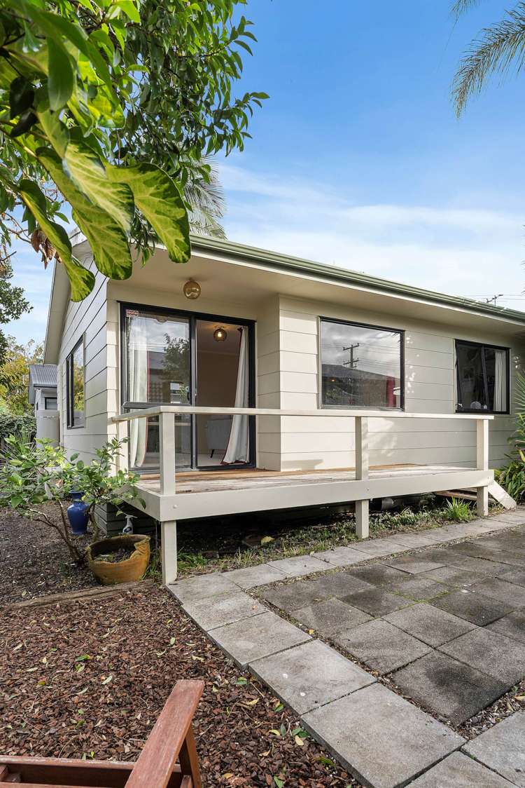 2/95 Wharf Road Te Atatu Peninsula_5