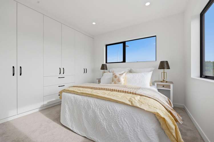 2/51 Woodward Road Mount Albert_12